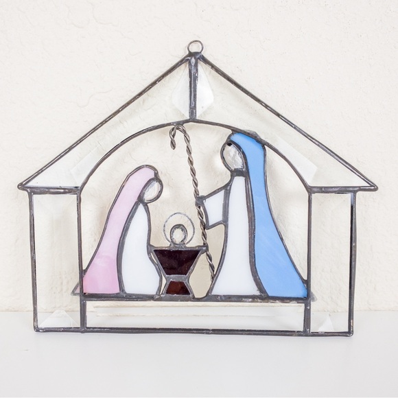 Christmas Nativity Stained Glass - Picture 2 of 8